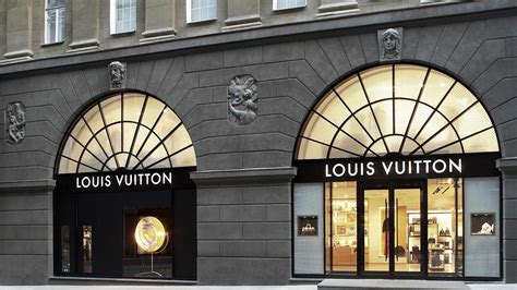 Магазин Louis Vuitton Киев 